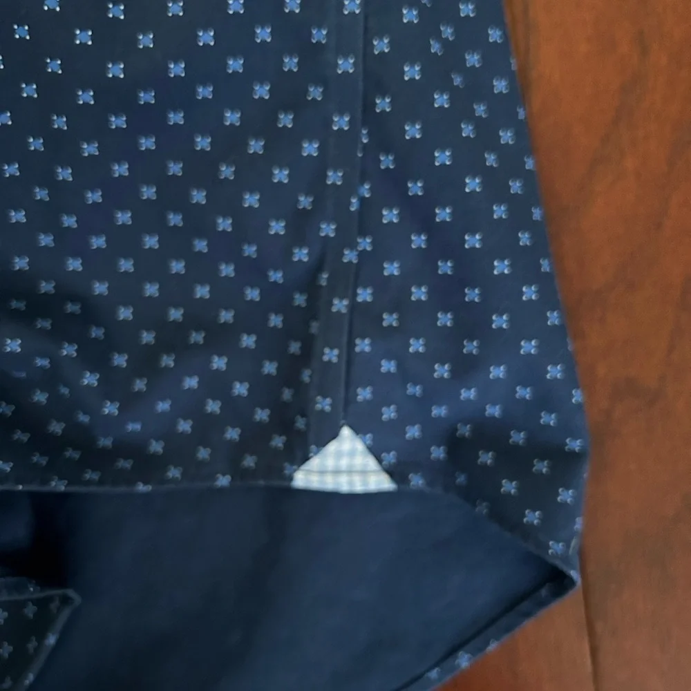 Banana Republic Men Button Down Shirt Blue Polka Dot non iron Size Large Perfect